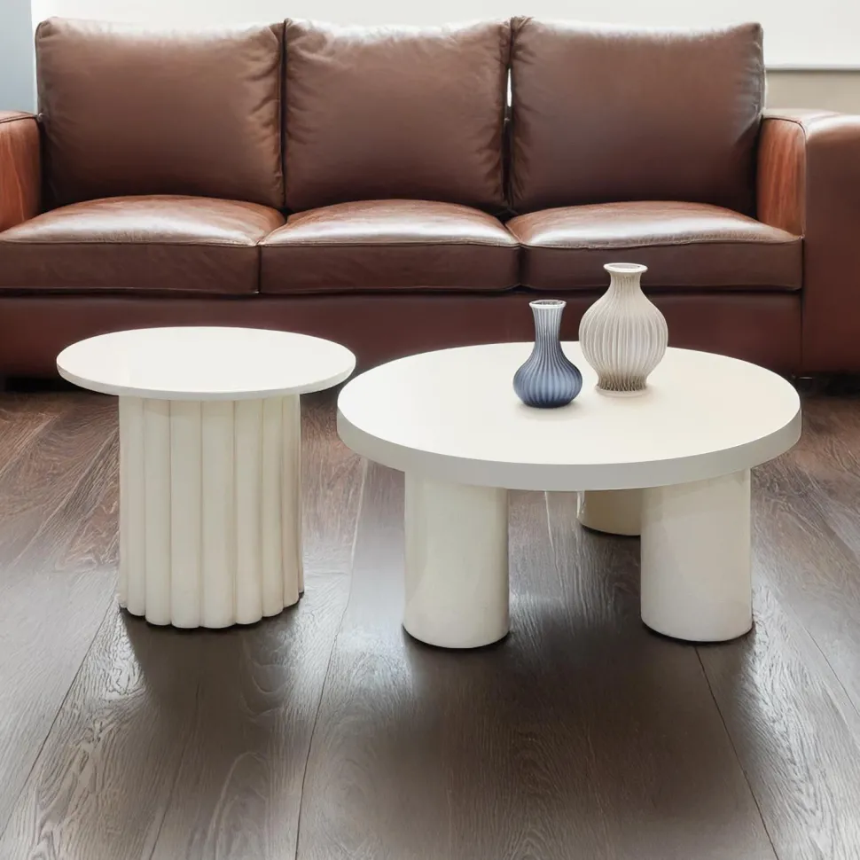 Ensemble de 2 tables basses rondes avec piètement style colonne Storia Crème