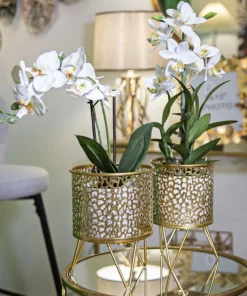 Ensemble de 2 vases porte-épingle métal doré décoré de sculptures irrégulières