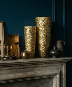 Ensemble de vases ronds en métal doré décorations en relief