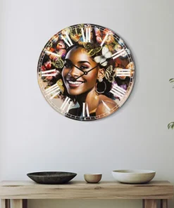 Horloge murale Kourt M.D.F motif femme et papillons colorés