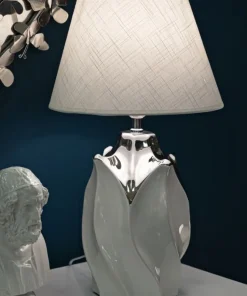 Lampe de table céramique blanche et grise abat-jour tissu blanc