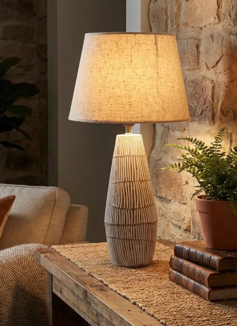 Lampe de table Hanoï Résine et Abat-jour en Lin Naturel
