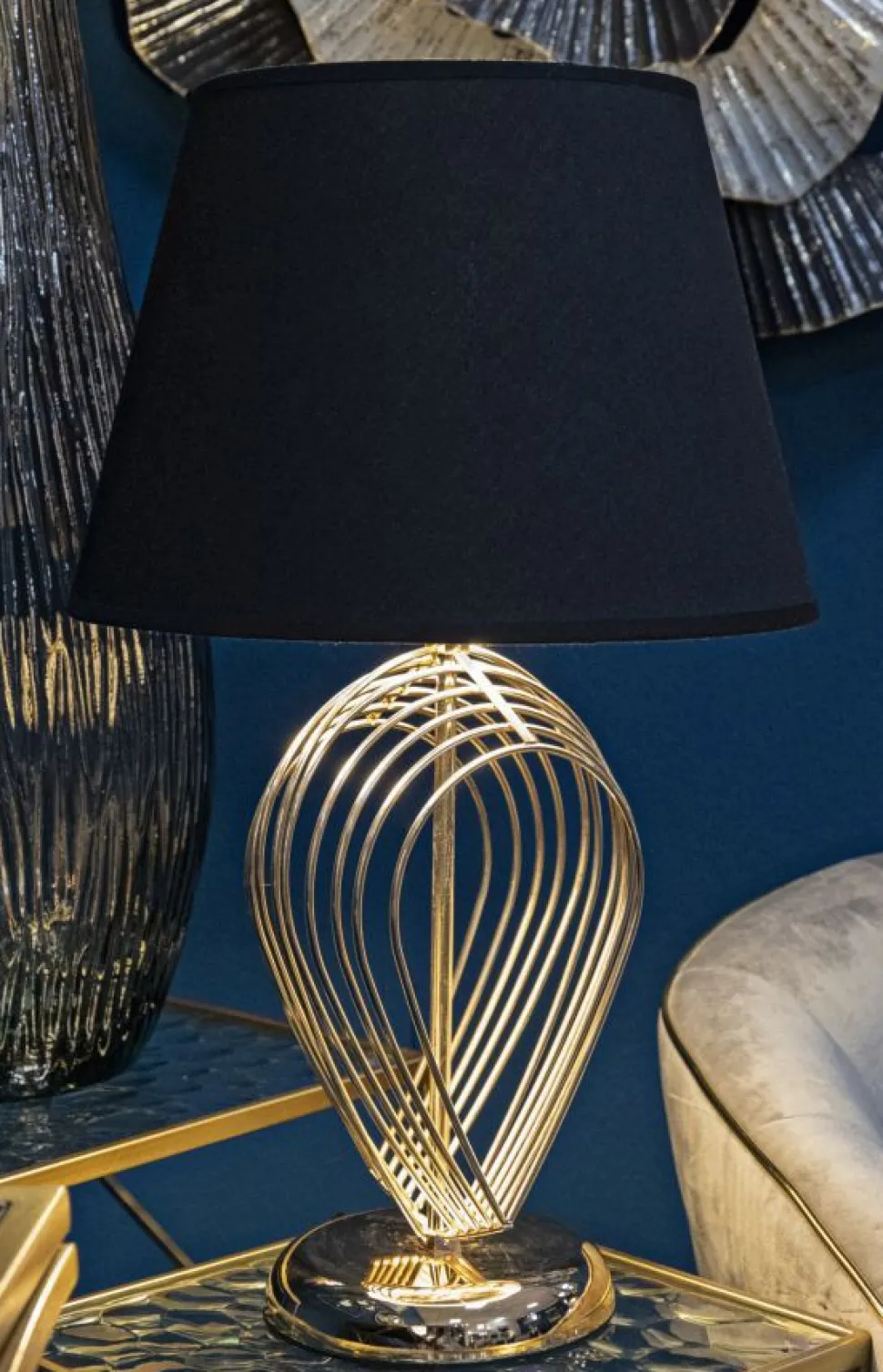 Lampe de table métal doré abat-jour tissu noir