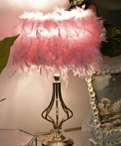 Lampe de table Tarty Métal Doré Abat-jour plumes Roses
