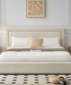 Lit coffre Sandiego avec sommier relevable 180x200cm et tête de lit cloutée Velours Beige clair
