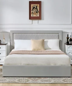 Lit coffre Sandiego avec sommier relevable 140x200cm et tête de lit cloutée Velours Gris clair