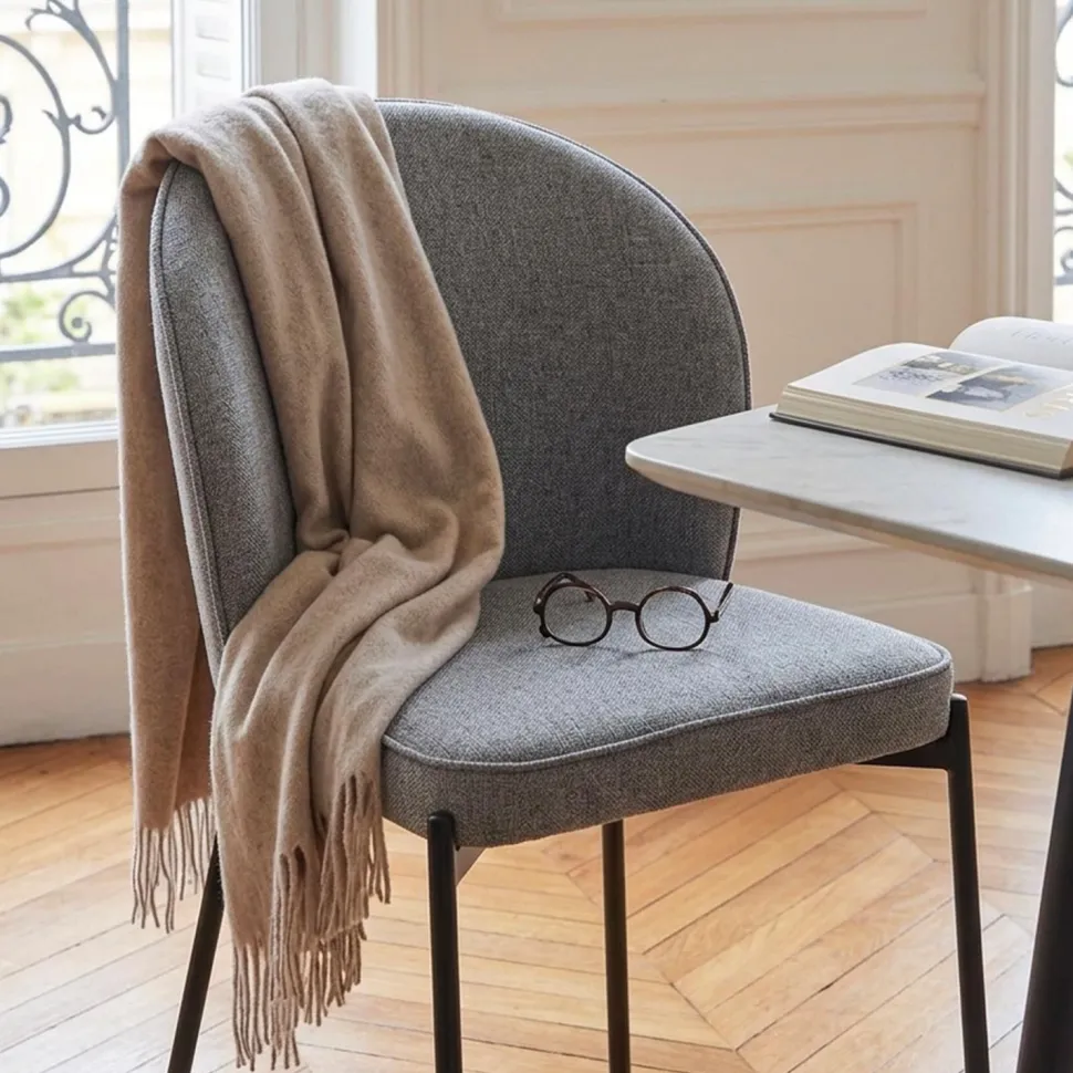 Lot de 2 chaises arrondies et matelassées Isabeau Métal Noir et Tissu Gris
