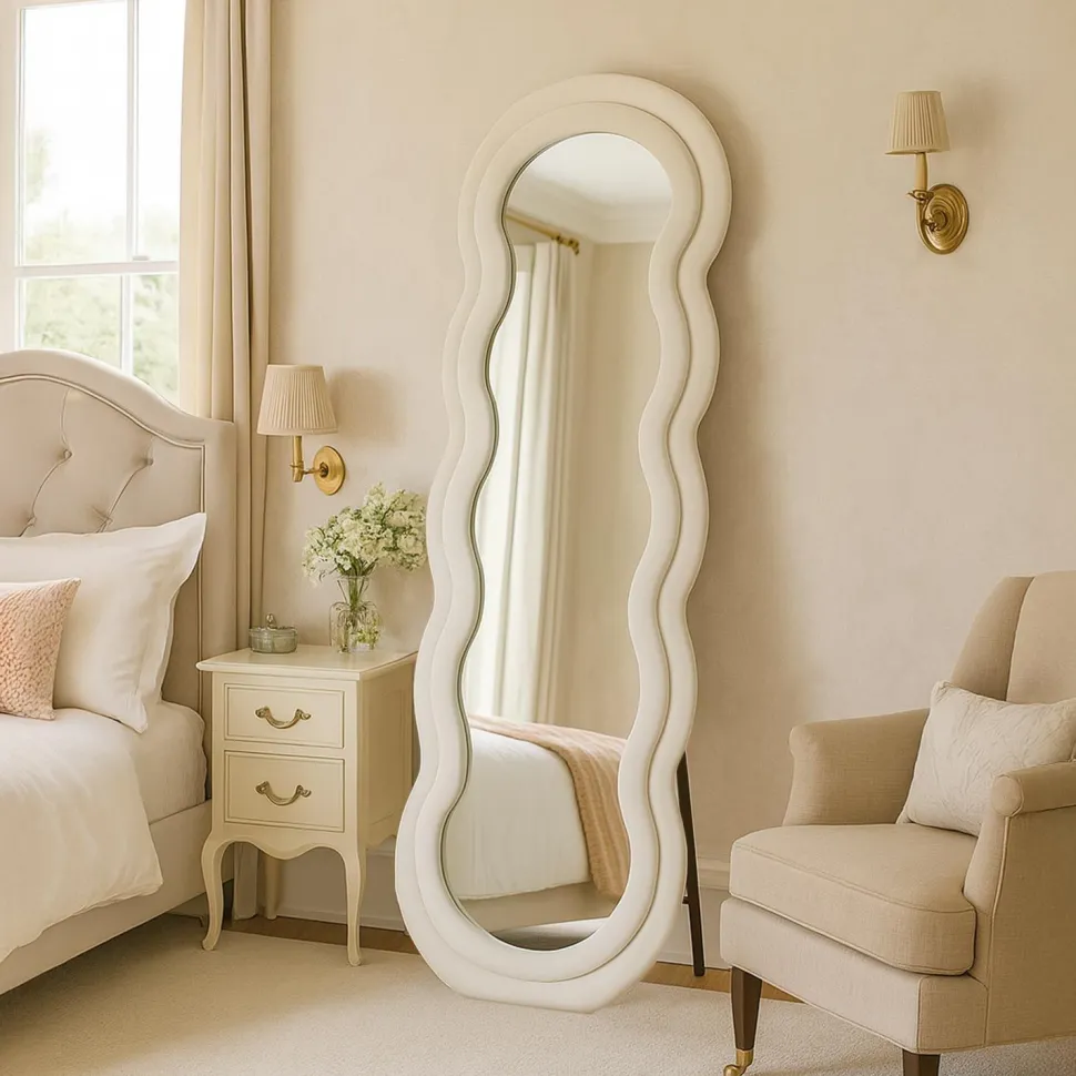 Miroir en pied décoratif design ondulé Andromak 70x170cm Velours Crème