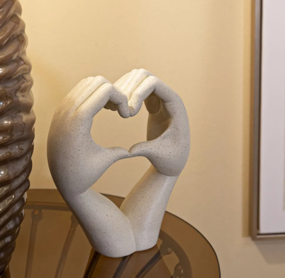 Sculpture Love Stons en résine beige
