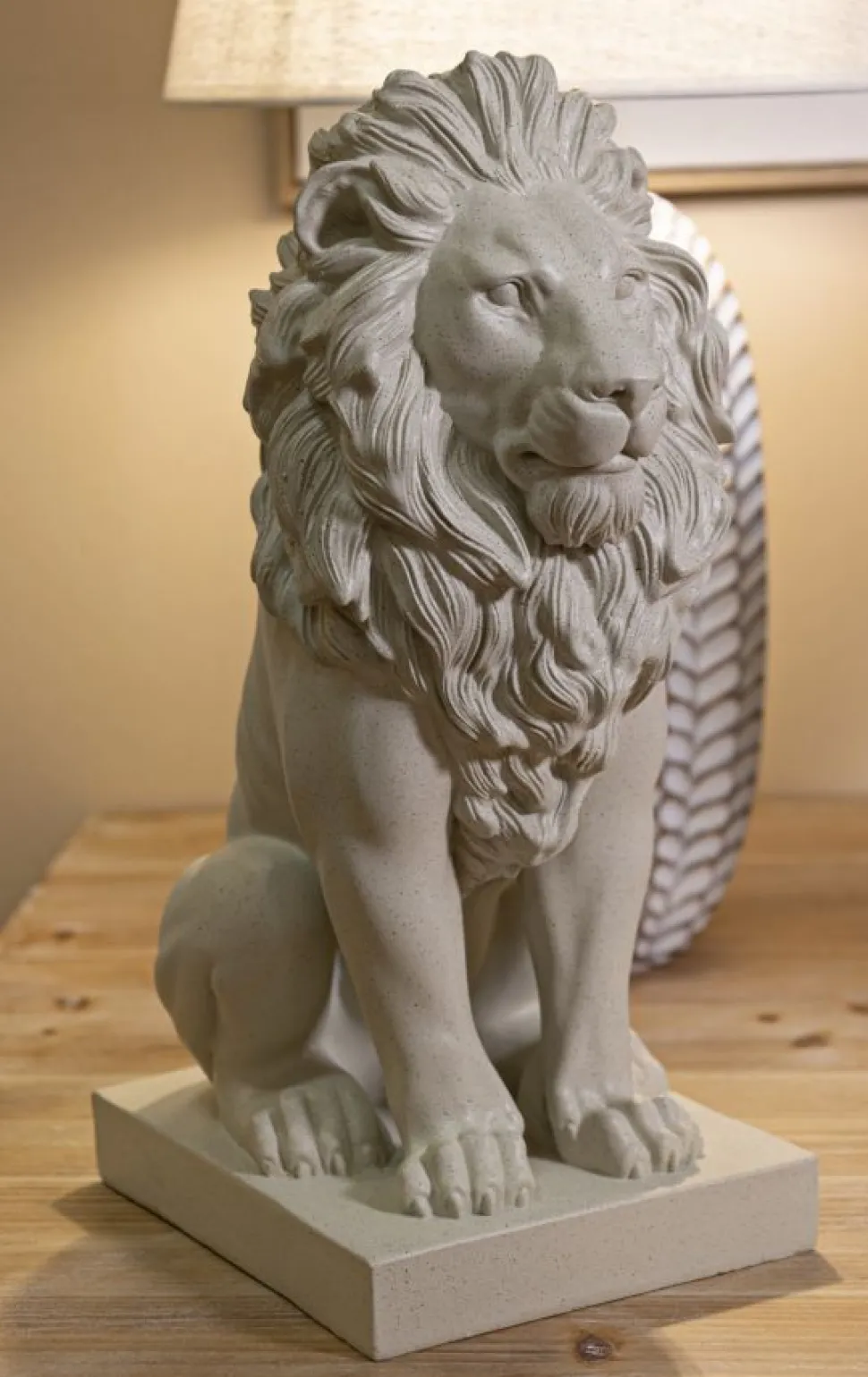 Statue Lion Leone Stons en Résine Beige