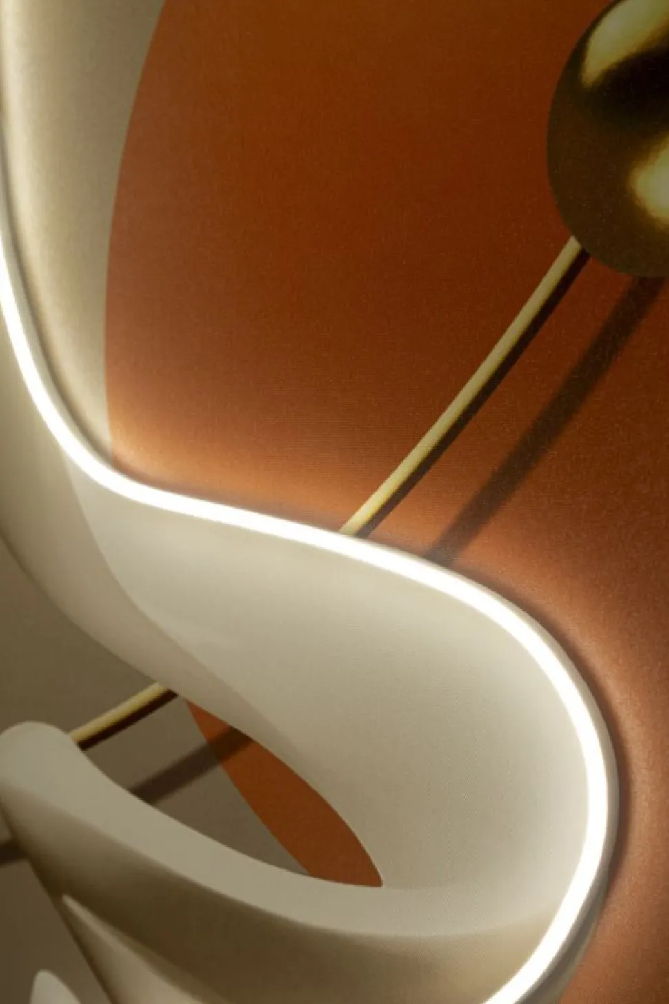 Œuvre abstraite avec LED