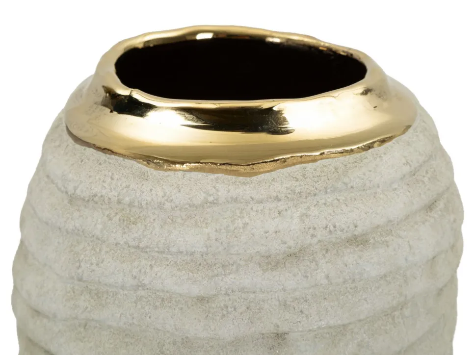 Vase compact finition mate intérieur doré