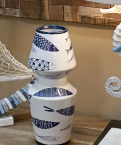 Vase céramique blanche décoré poissons motifs bleus