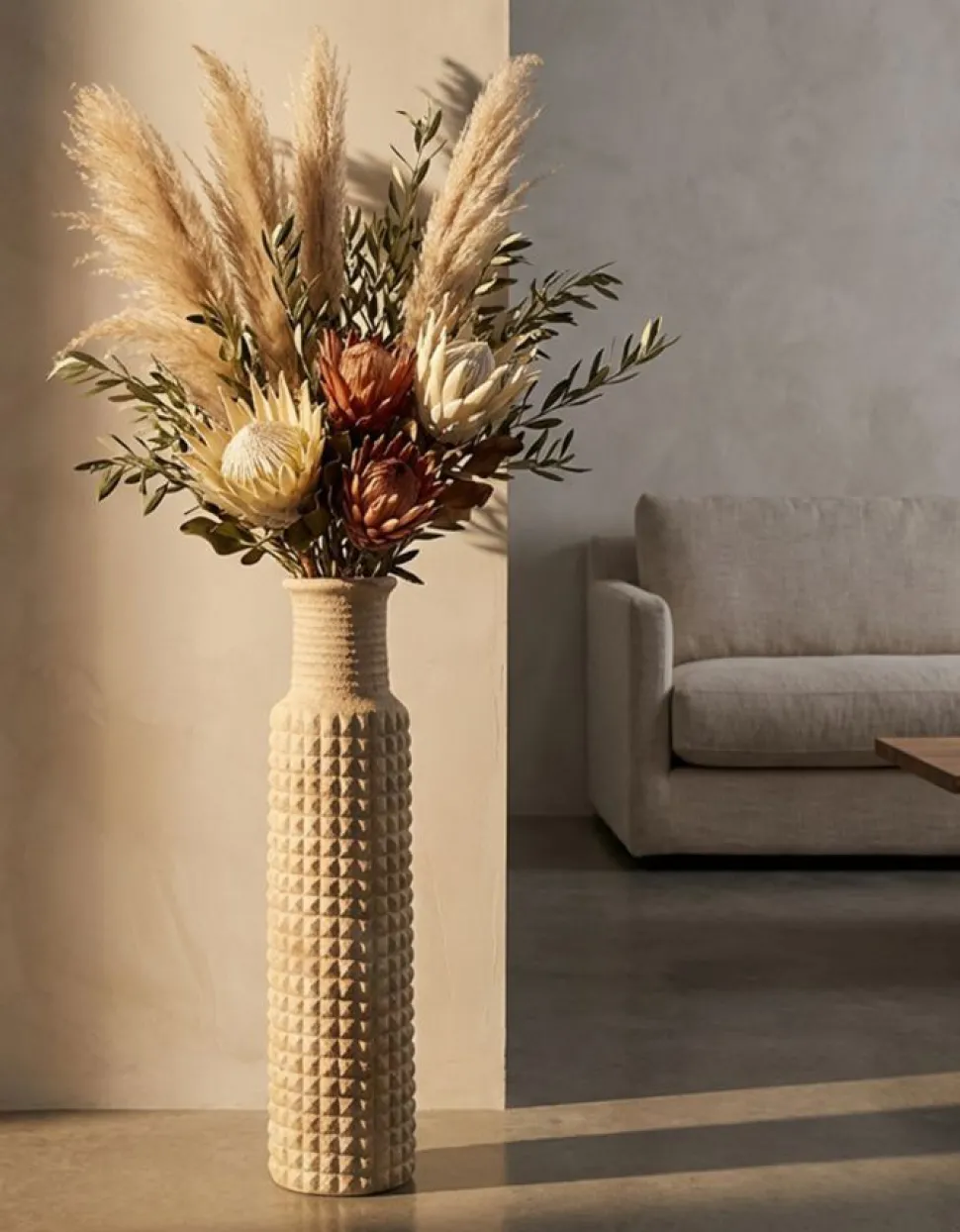 Vase d'extérieur sablé en pierre naturelle