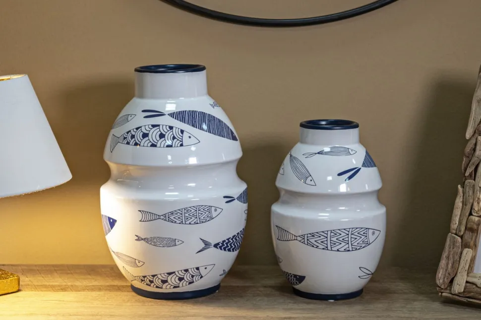 Vase en céramique blanche décorations poissons bleus