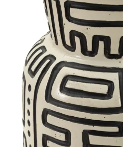 Vase en résine Nairobi motifs graphiques noirs