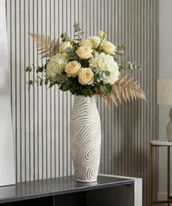 Vase haut Oblix en résine décoré spirale