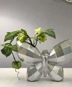Vase Papillon en Résine Argentée