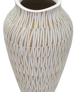Vase polyrésine blanc décoré de sculptures géométriques et linéaires dorées