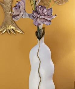 Vase sinueux céramique blanche détail doré