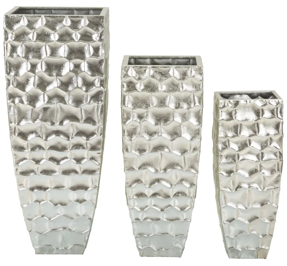 Vases ronds en métal argenté avec motifs en relief Set de 3