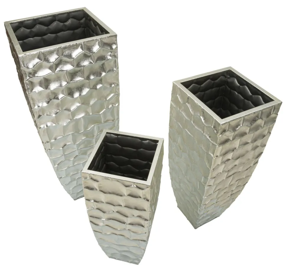 Vases ronds en métal argenté avec motifs en relief Set de 3